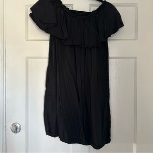ZARA // off-the-shoulder ruffle dress